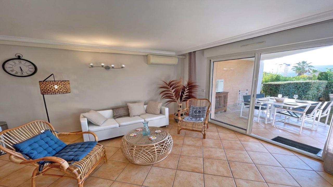 Appartement Les Pins Bleus A8 Sainte-Maxime Esterno foto