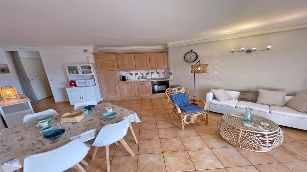 Appartement Les Pins Bleus A8 Sainte-Maxime Esterno foto