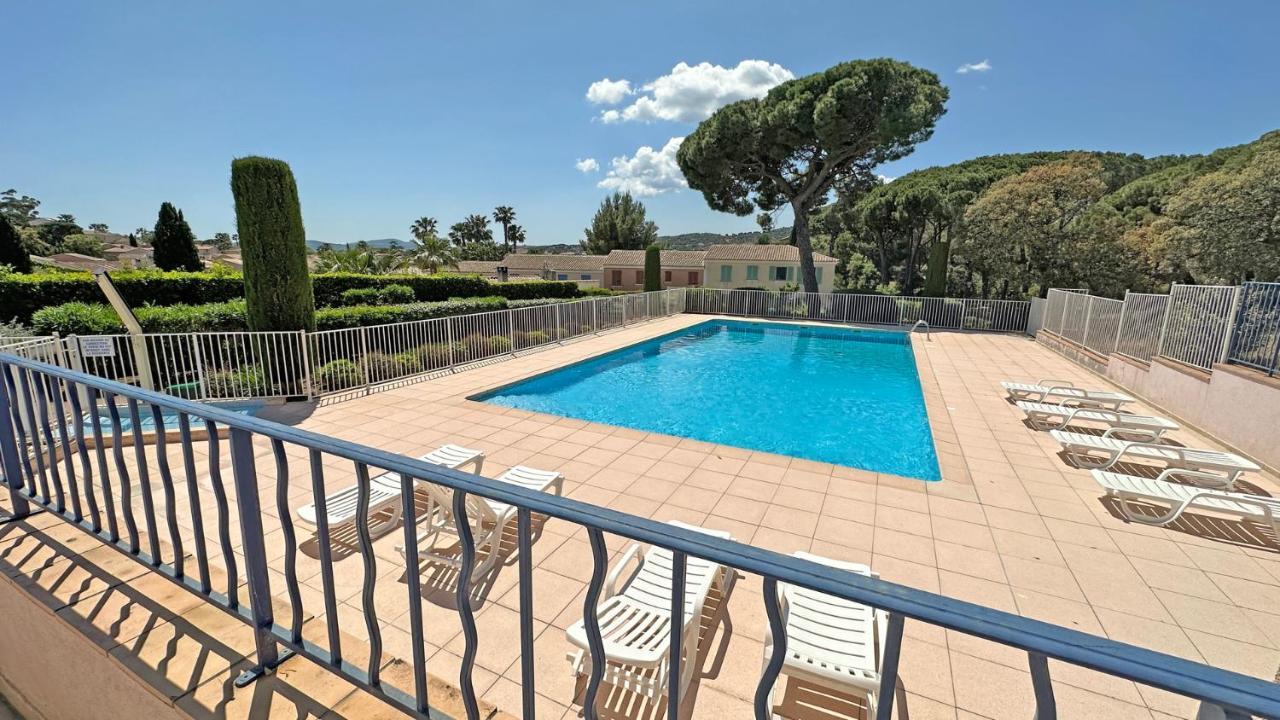 Appartement Les Pins Bleus A8 Sainte-Maxime Esterno foto