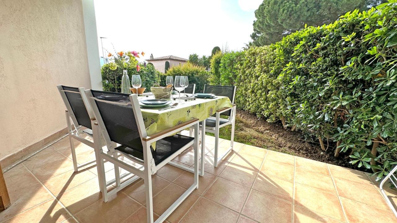 Appartement Les Pins Bleus A8 Sainte-Maxime Esterno foto
