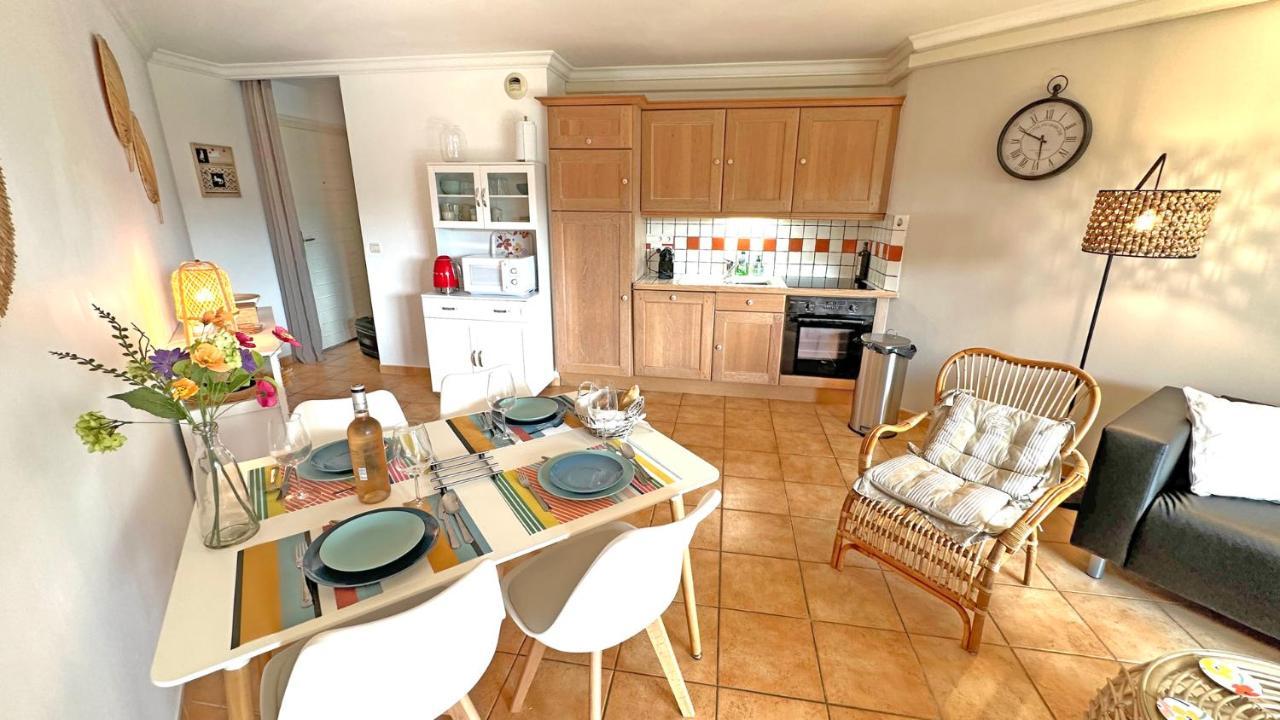 Appartement Les Pins Bleus A8 Sainte-Maxime Esterno foto