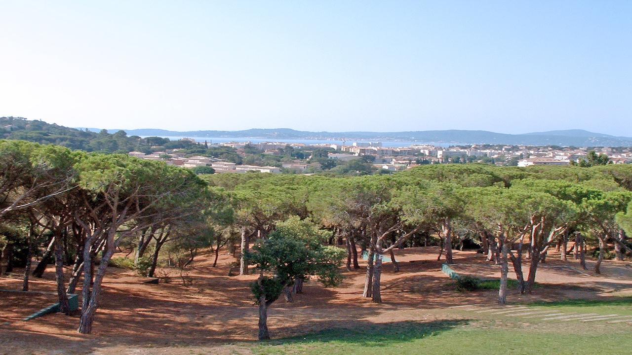 Appartement Les Pins Bleus A8 Sainte-Maxime Esterno foto