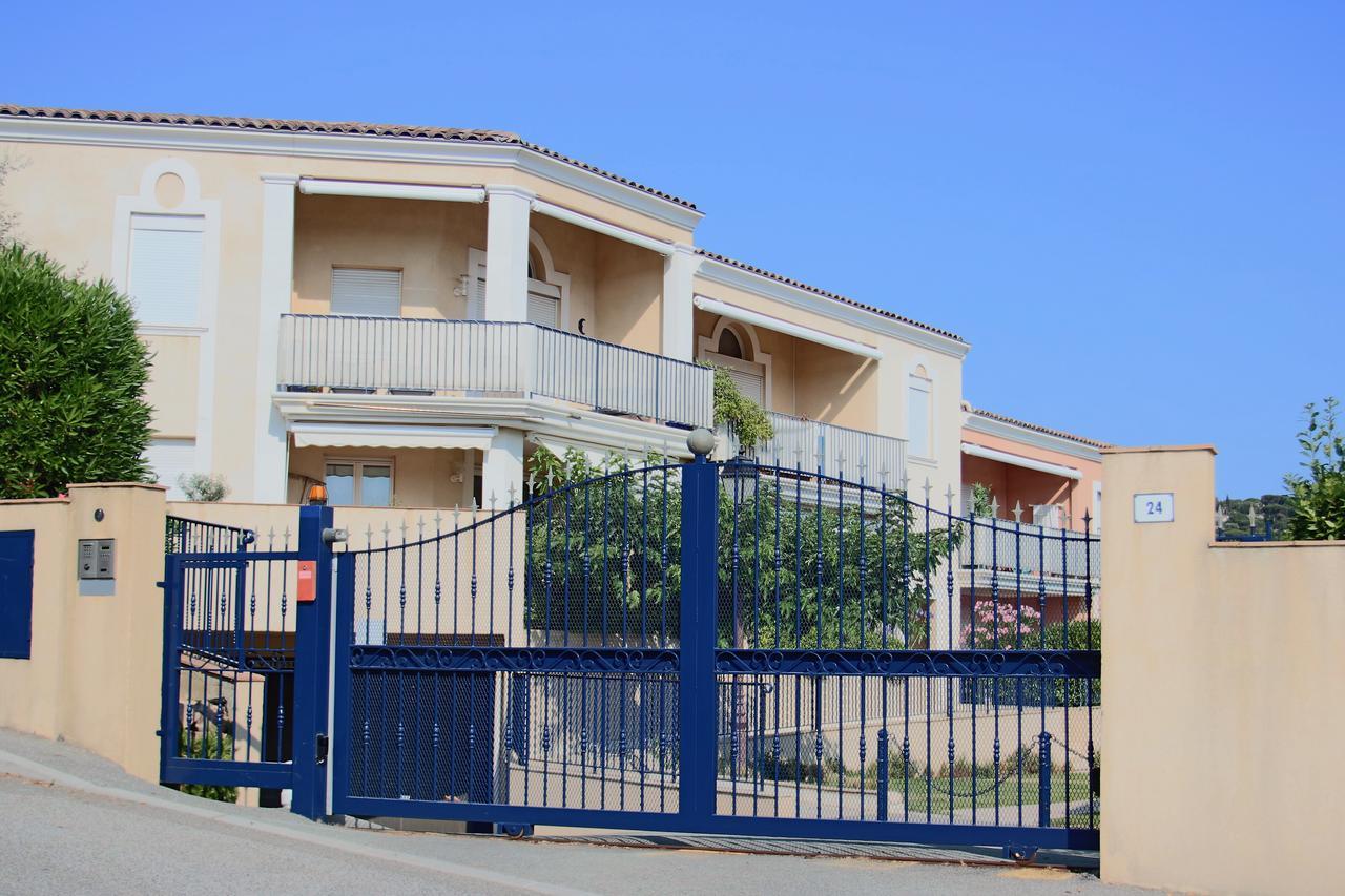 Appartement Les Pins Bleus A8 Sainte-Maxime Esterno foto